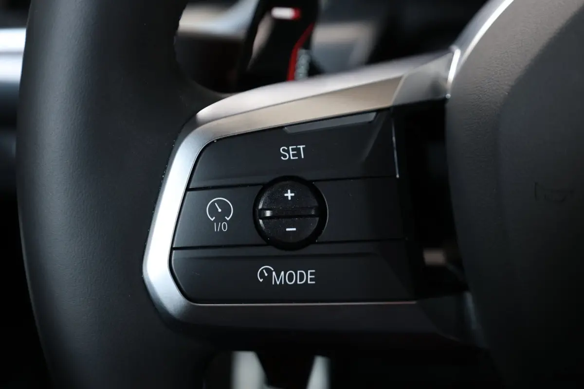 M35i 301+PK FULL/LASER/VIRTUAL/SFEER/HUD/PANO/LEER+S.VERWARMING+MEMORY/360/20" LMV/ACC/ECC/FABRIEKSGARANTIE!