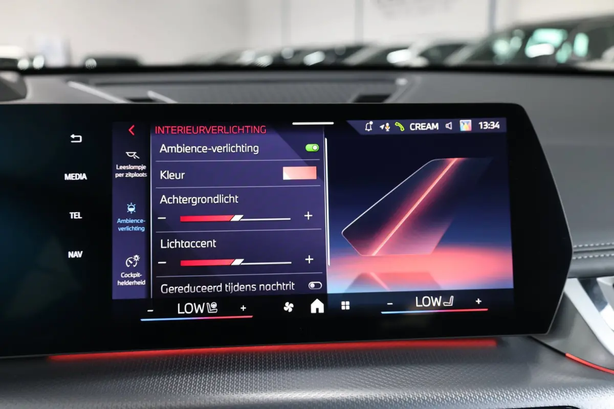 M35i 301+PK FULL/LASER/VIRTUAL/SFEER/HUD/PANO/LEER+S.VERWARMING+MEMORY/360/20" LMV/ACC/ECC/FABRIEKSGARANTIE!