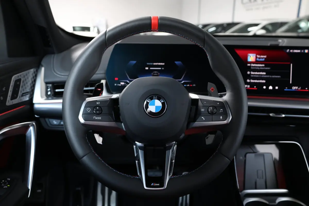 M35i 301+PK FULL/LASER/VIRTUAL/SFEER/HUD/PANO/LEER+S.VERWARMING+MEMORY/360/20" LMV/ACC/ECC/FABRIEKSGARANTIE!