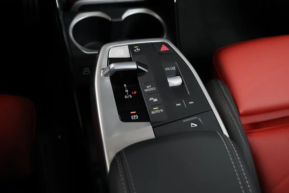M35i 301+PK FULL/LASER/VIRTUAL/SFEER/HUD/PANO/LEER+S.VERWARMING+MEMORY/360/20" LMV/ACC/ECC/FABRIEKSGARANTIE!