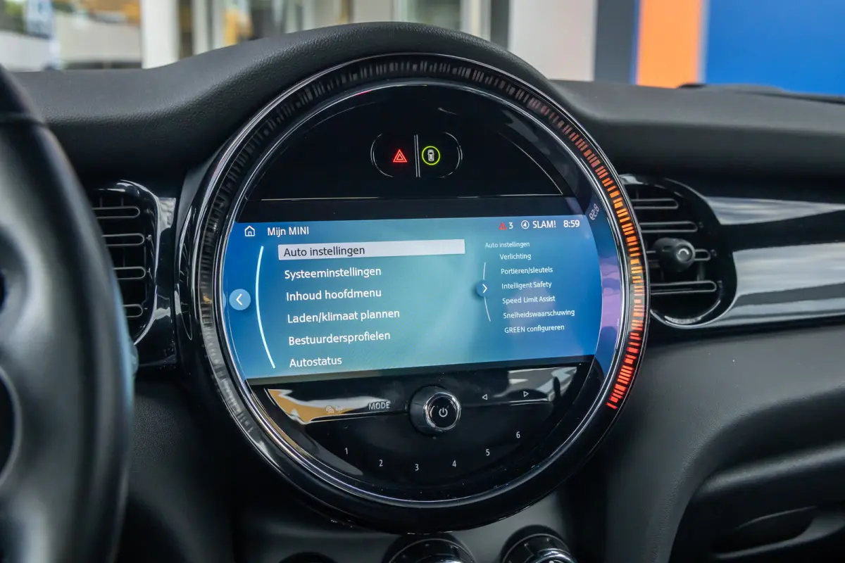 Business Edition 33 kWh | Apple Carplay/Android Auto | Keyless start | Stof/kunstlederen bekleding | Navigatiesysteem | Apple Carplay/Android Auto|telefoonintegratie premium | Extra getint g