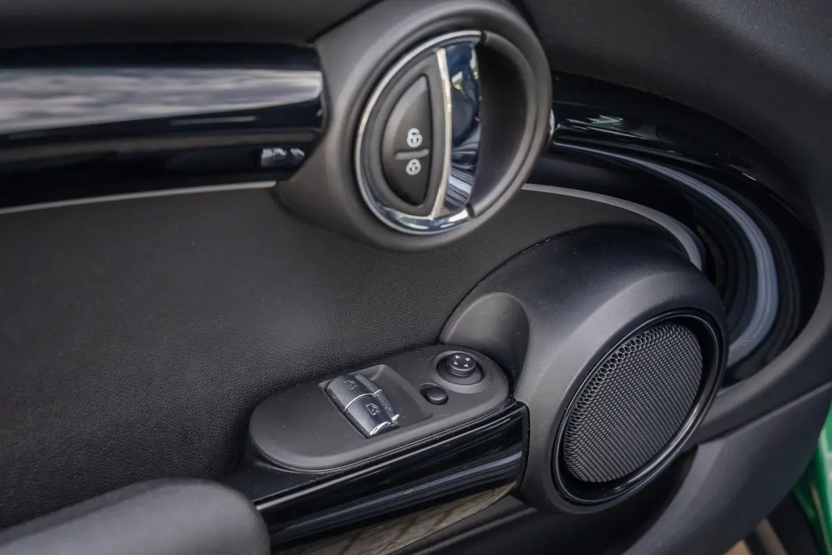 Business Edition 33 kWh | Apple Carplay/Android Auto | Keyless start | Stof/kunstlederen bekleding | Navigatiesysteem | Apple Carplay/Android Auto|telefoonintegratie premium | Extra getint g
