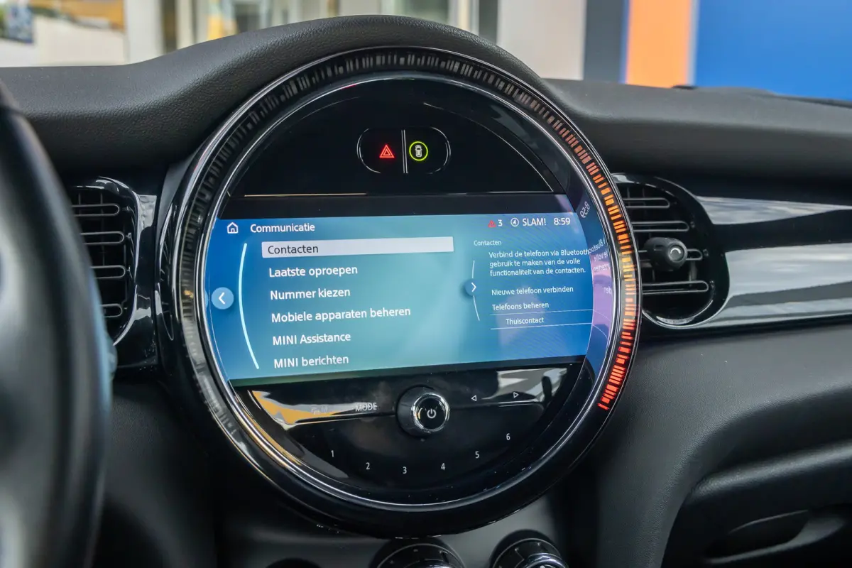 Business Edition 33 kWh | Apple Carplay/Android Auto | Keyless start | Stof/kunstlederen bekleding | Navigatiesysteem | Apple Carplay/Android Auto|telefoonintegratie premium | Extra getint g