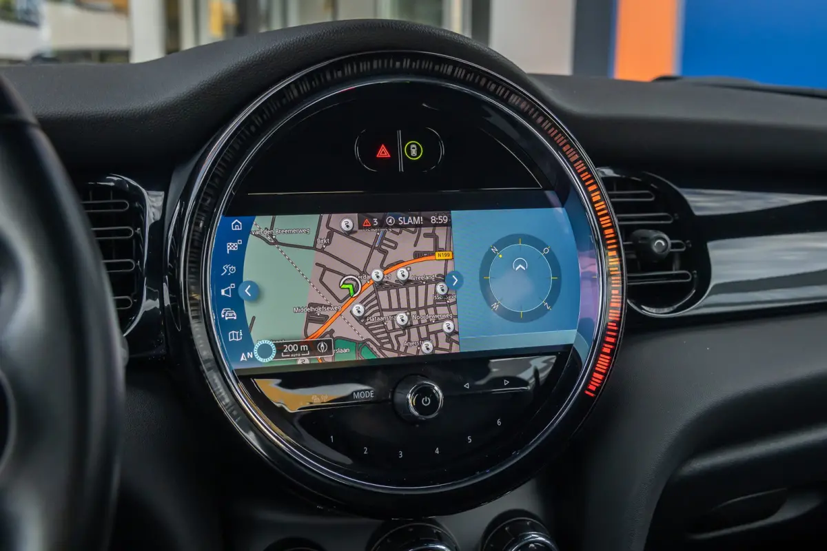 Business Edition 33 kWh | Apple Carplay/Android Auto | Keyless start | Stof/kunstlederen bekleding | Navigatiesysteem | Apple Carplay/Android Auto|telefoonintegratie premium | Extra getint g