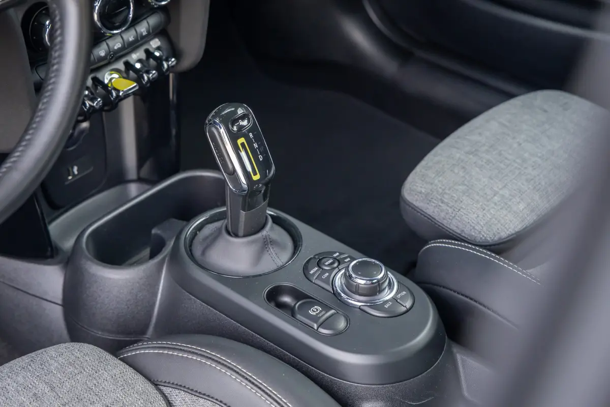 Business Edition 33 kWh | Apple Carplay/Android Auto | Keyless start | Stof/kunstlederen bekleding | Navigatiesysteem | Apple Carplay/Android Auto|telefoonintegratie premium | Extra getint g