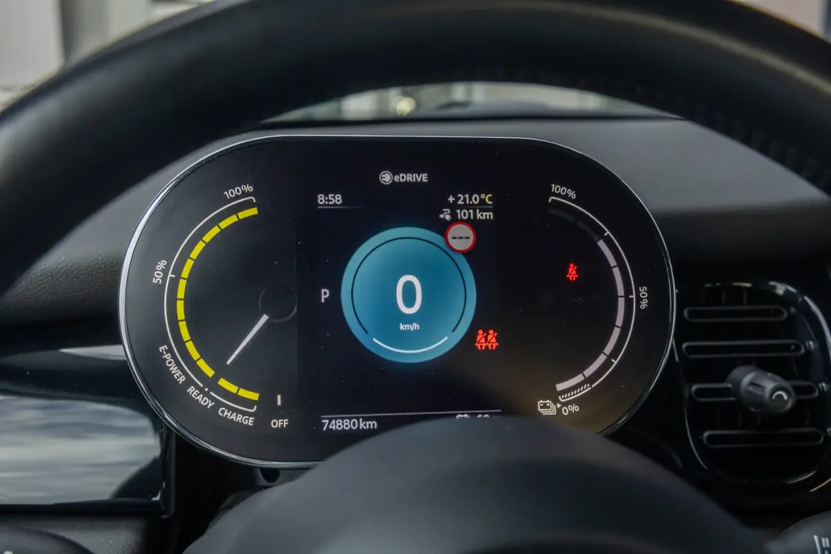 Business Edition 33 kWh | Apple Carplay/Android Auto | Keyless start | Stof/kunstlederen bekleding | Navigatiesysteem | Apple Carplay/Android Auto|telefoonintegratie premium | Extra getint g