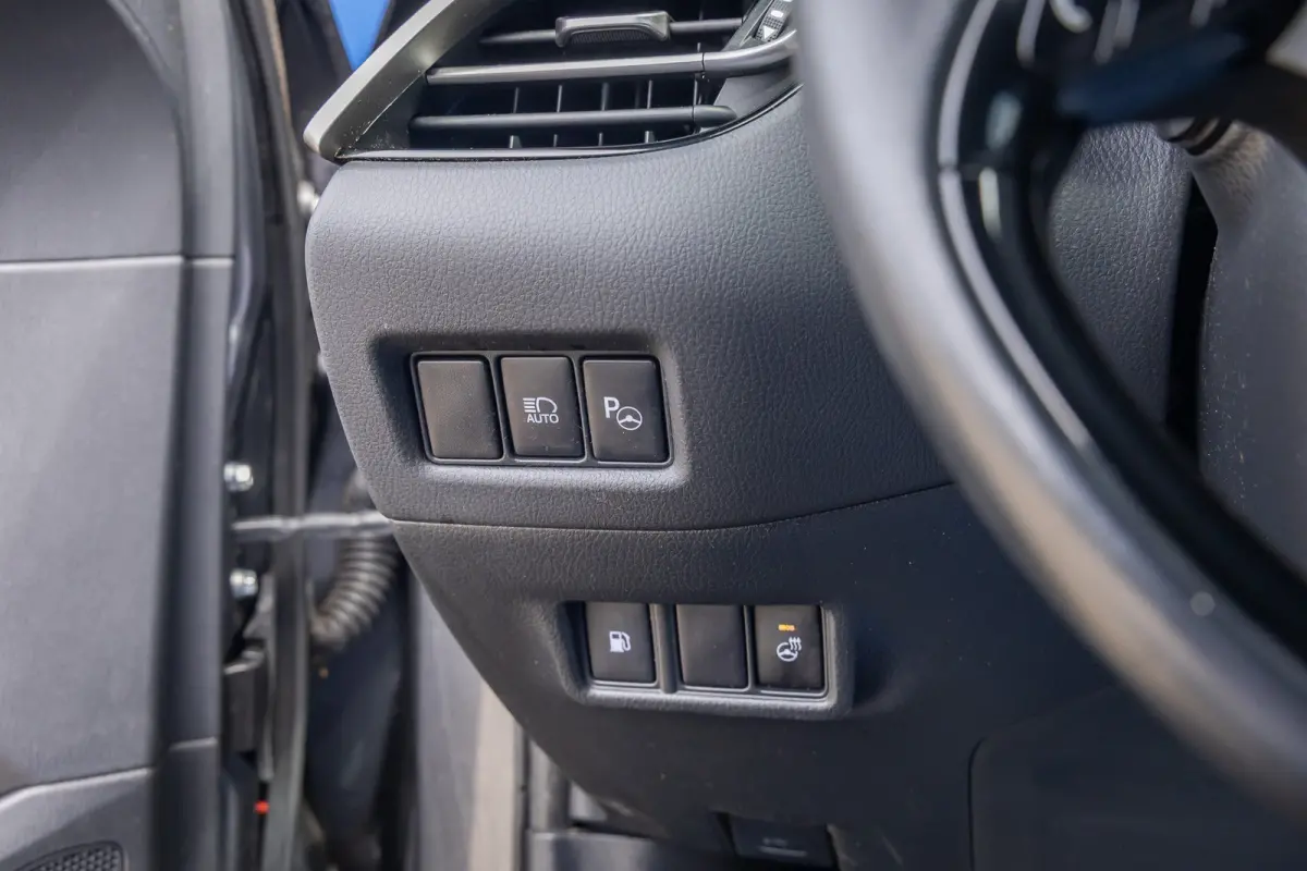 1.8 Hybrid Style Ultimate | Achteruitrijcamera | Dodehoek detectie | Cruise control adaptief | Keyless entry/Start | Full LED | Trekhaak | Achteruitrijcamera | Cruise control adaptief | Dode