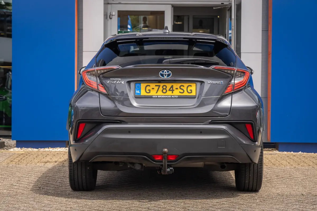 1.8 Hybrid Style Ultimate | Achteruitrijcamera | Dodehoek detectie | Cruise control adaptief | Keyless entry/Start | Full LED | Trekhaak | Achteruitrijcamera | Cruise control adaptief | Dode