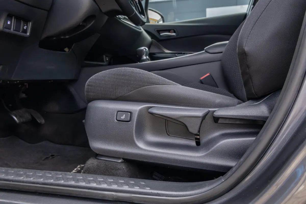 1.8 Hybrid Style Ultimate | Achteruitrijcamera | Dodehoek detectie | Cruise control adaptief | Keyless entry/Start | Full LED | Trekhaak | Achteruitrijcamera | Cruise control adaptief | Dode