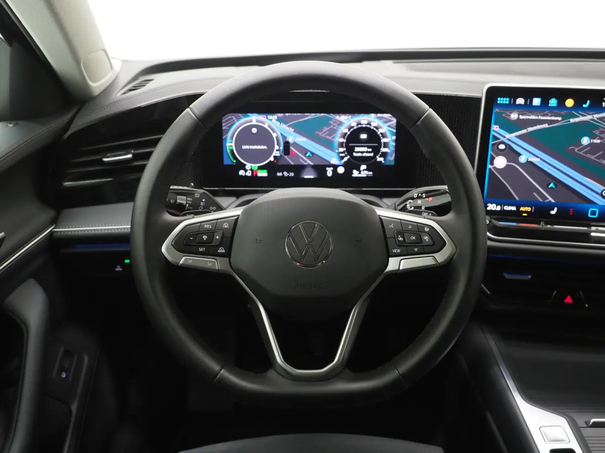 1.5 eHybrid 204PK | Leder/Alcantara | Massage | Trekhaak | HUD | Camera | Adaptive Cruise | Sfeerlicht | Carplay