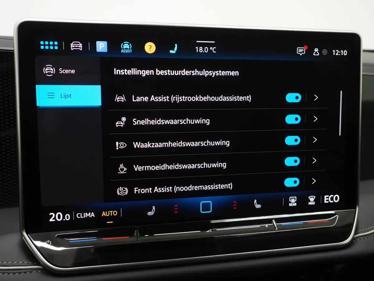 1.5 eHybrid 204PK | Leder/Alcantara | Massage | Trekhaak | HUD | Camera | Adaptive Cruise | Sfeerlicht | Carplay