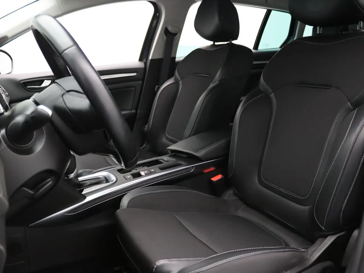 Estate Plug-In Hybrid 160pk Intens Camera | Cruise | Navi | Parkeersens. v+a