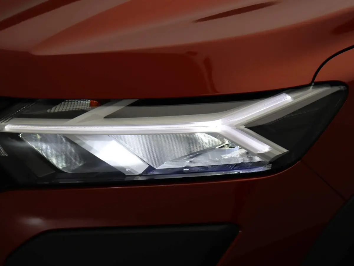 TCe 100pk ECO-G Extreme 5p. | Parkeersensoren voor/achter | Auto. parkeerrem | Blind spot warning |
