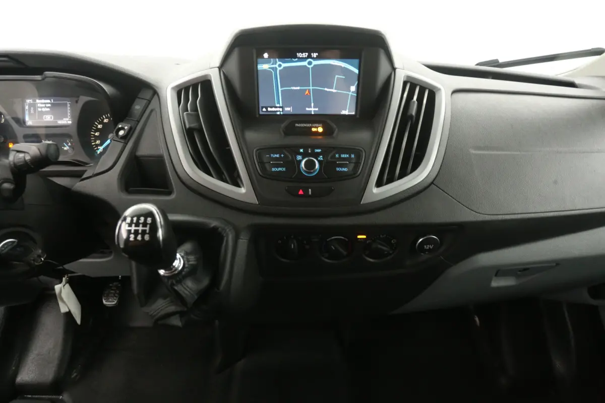 2.0 TDCI L2H2 | Airco | Cruise | Camera | 3 Zits | Trekhaak | Carplay | Navi