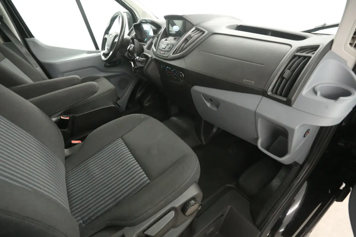 2.0 TDCI L2H2 | Airco | Cruise | Camera | 3 Zits | Trekhaak | Carplay | Navi