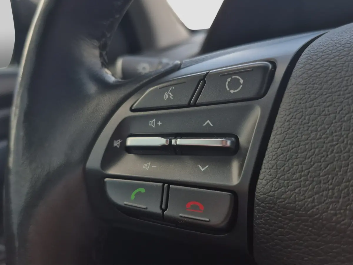 1.0 T-GDI Comfort Stoel + Stuurverwarming | Camera | Parkeersensoren | Full map navigatie | Carplay/android auto |