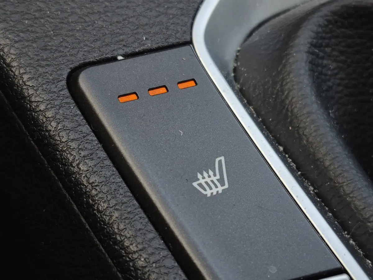 1.0 T-GDI Comfort Stoel + Stuurverwarming | Camera | Parkeersensoren | Full map navigatie | Carplay/android auto |