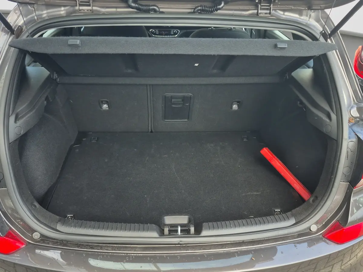1.0 T-GDI Comfort Stoel + Stuurverwarming | Camera | Parkeersensoren | Full map navigatie | Carplay/android auto |