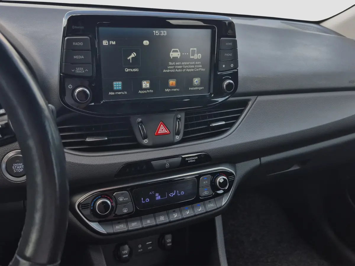 1.0 T-GDI Comfort Stoel + Stuurverwarming | Camera | Parkeersensoren | Full map navigatie | Carplay/android auto |
