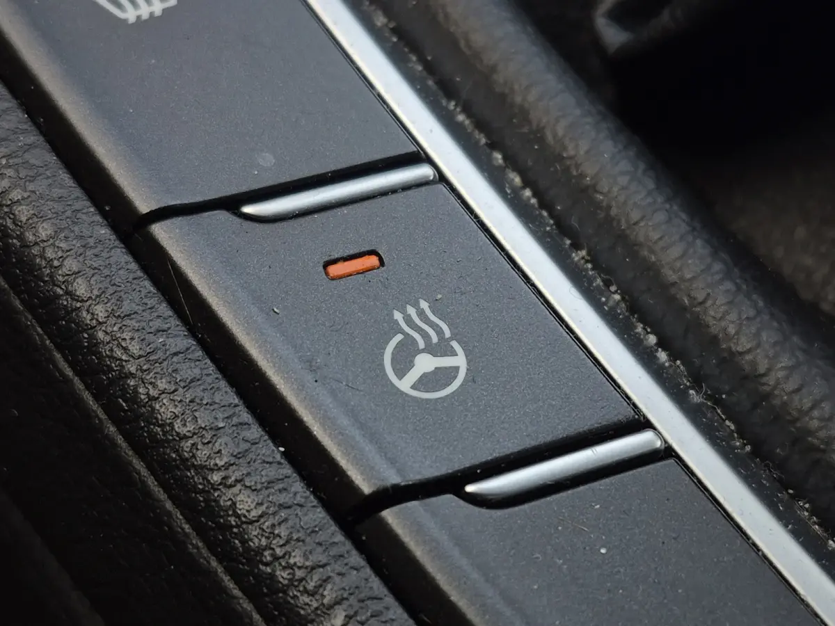 1.0 T-GDI Comfort Stoel + Stuurverwarming | Camera | Parkeersensoren | Full map navigatie | Carplay/android auto |