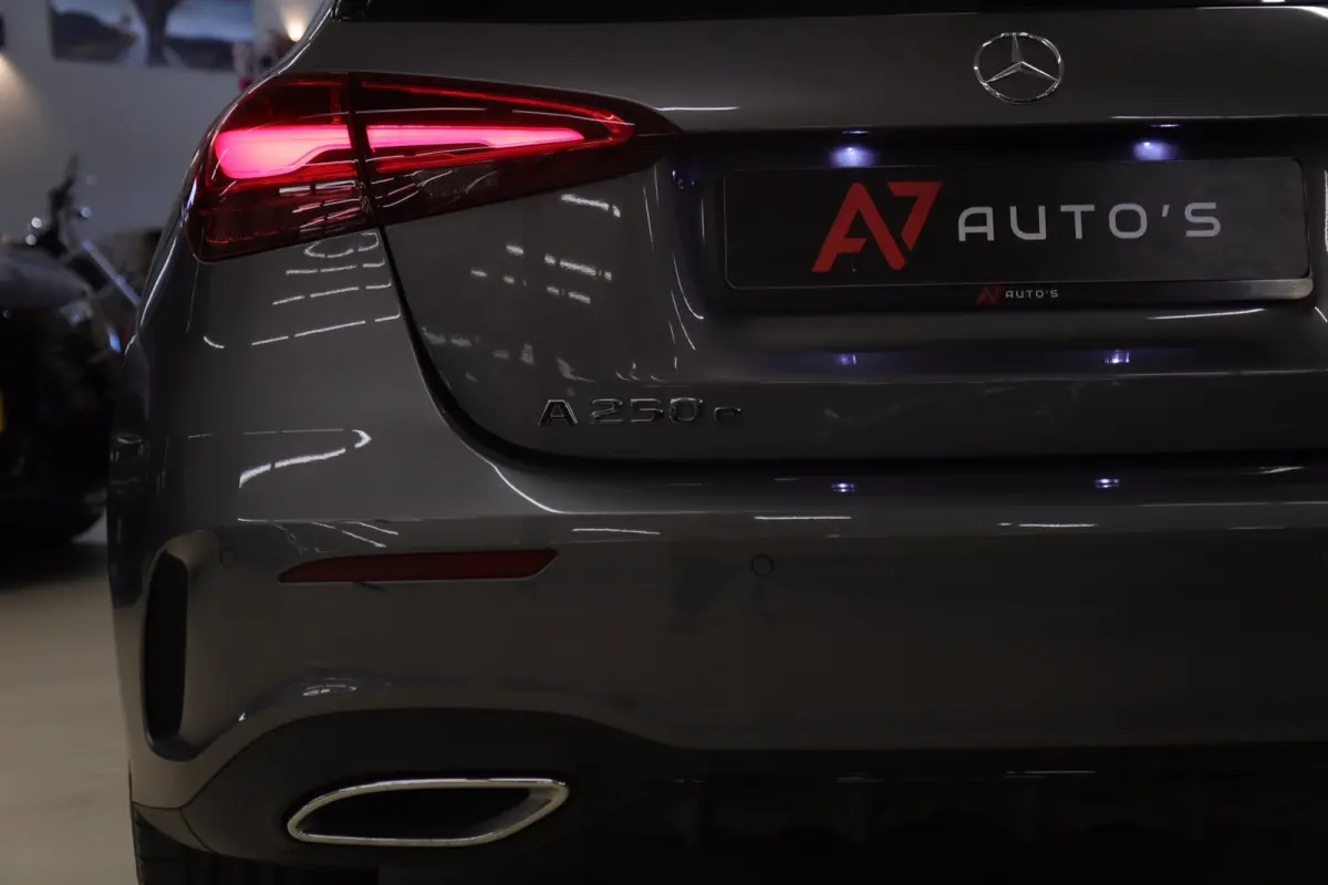 250 e AMG Line PANO/360CAM/HUD/ACC/BLINDSPOT/KEYLESS/VOL
