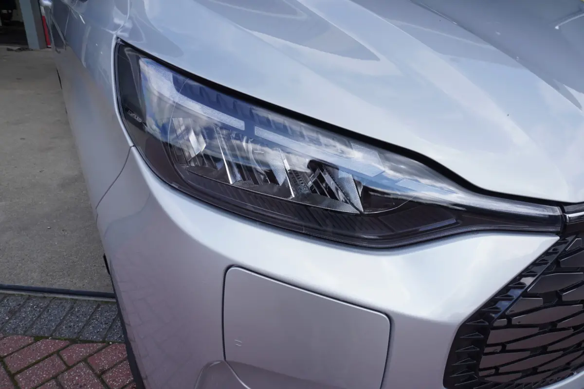 Cust. 340 L2H1 Limited 71 kWh 218PK Automaat nr. V089 | Airco | Adap.Cruise | Navi | camera