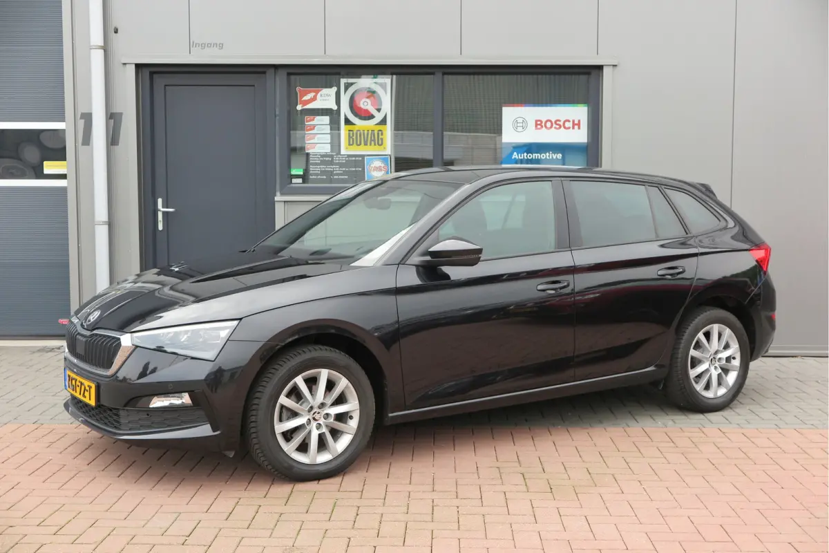 1.0 TSI 110pk H6 Sport Business. Panoramadak , Led, Stoelverwarming, Achteruitrijcamera , PDC , Carplay , (navigatie via carplay) DAB+
