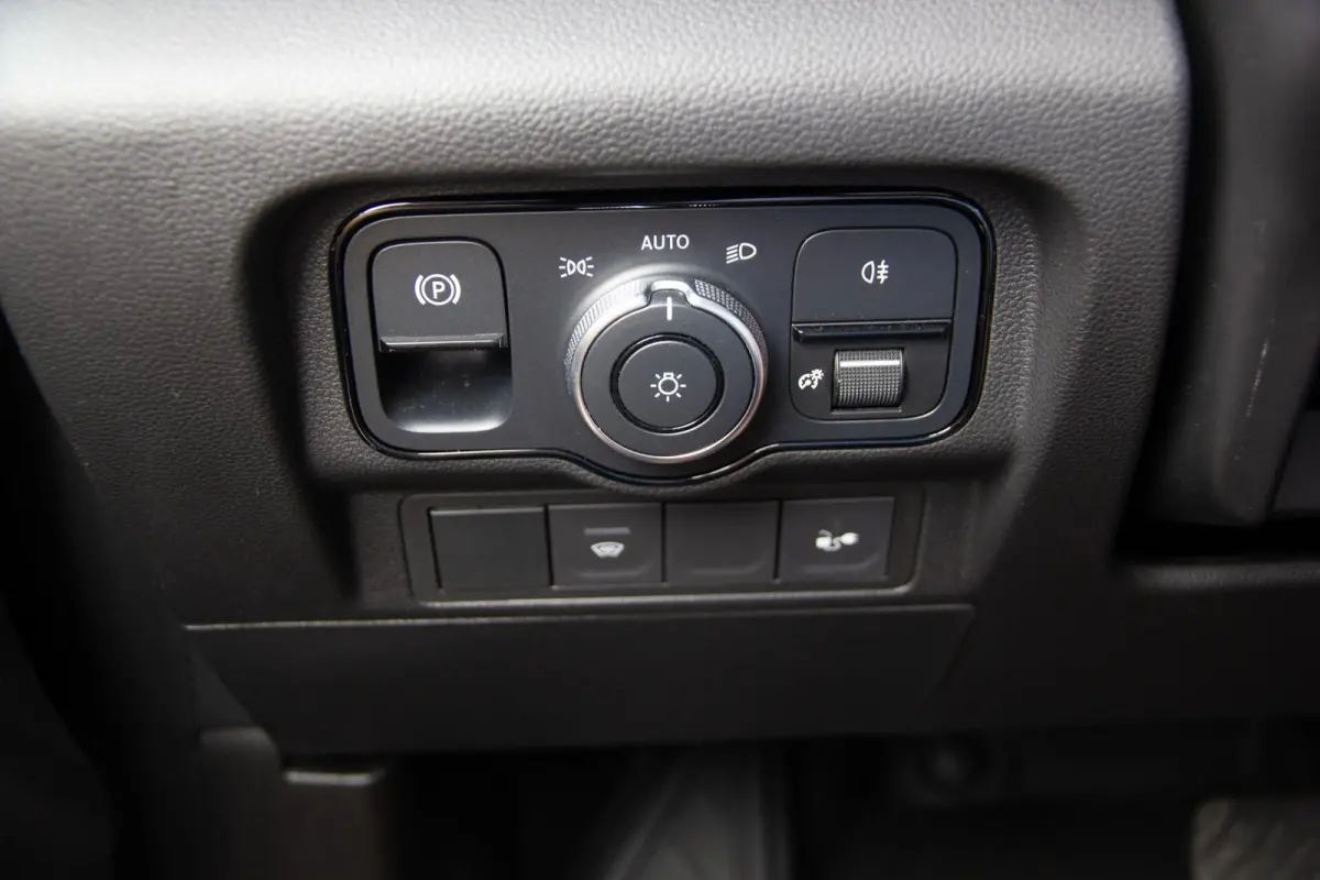L1 Pro 51 kWh 11.000KM. MBUX / CARPLAY