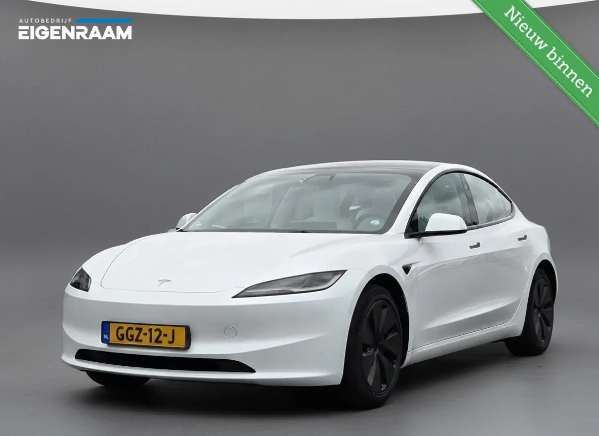 RWD 60kWh | Trekhaak | Premium interieur
