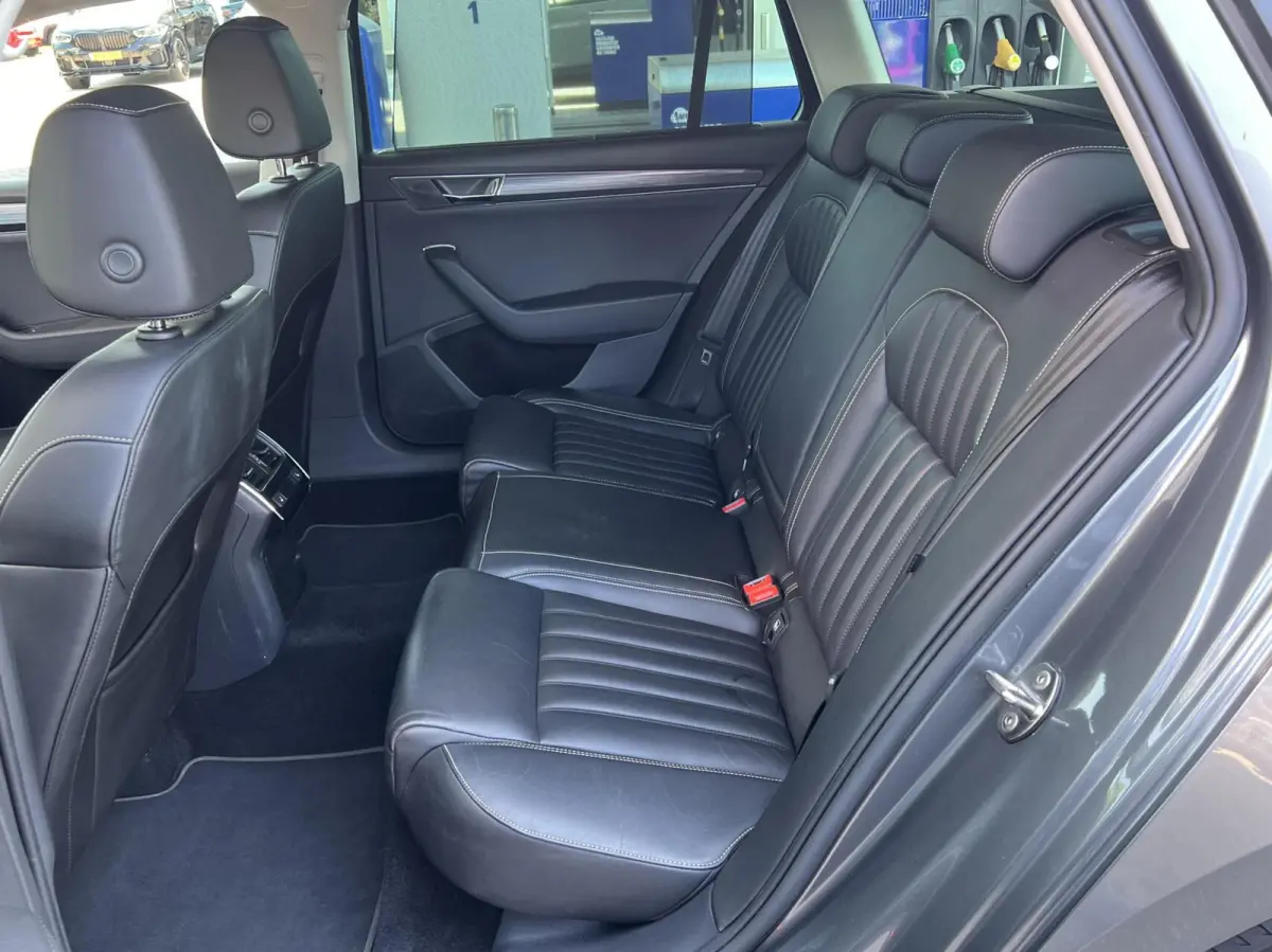 1.4 TSI iV PHEV Business Ed. Plus Automaat