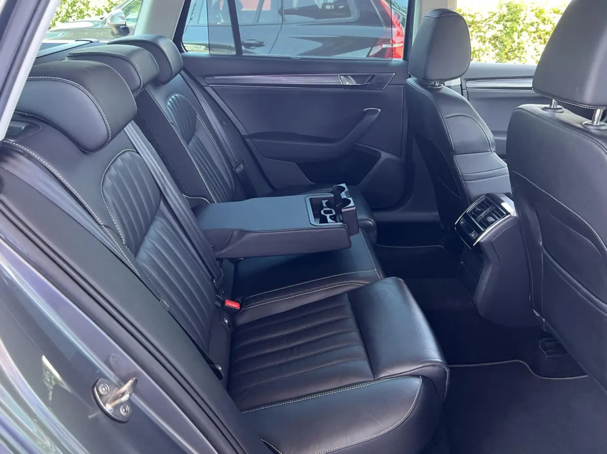 1.4 TSI iV PHEV Business Ed. Plus Automaat
