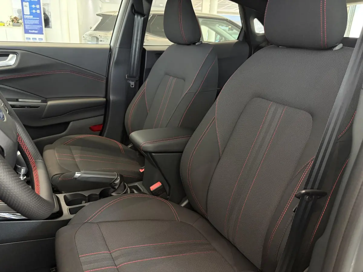 1.0 EcoBoost ST-Line | SNEL LEVERBAAR! | WINTER PACK | COMFORT PACK