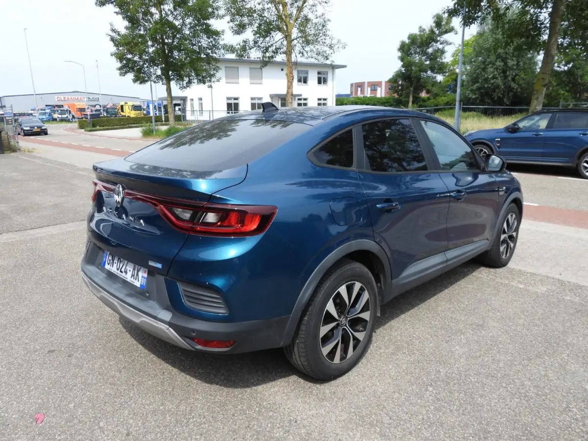 1.6 E-Tech Hybrid 145 Evolution NAVI/CAMERA/CLIMA/LED/17"LMV!
