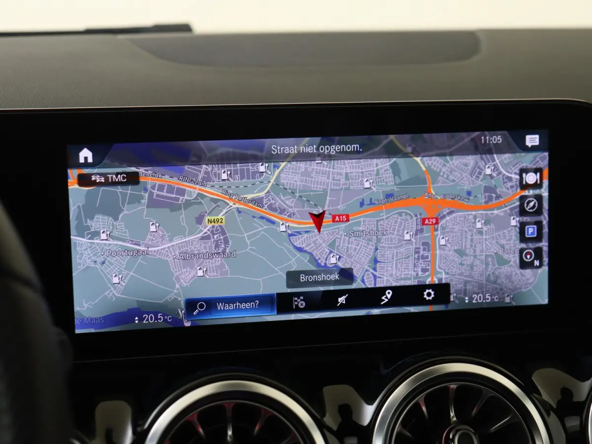 250e Business Solution AMG-Line / Panaroma-dak / Night-Pakket / 360Graden-Camera / Trekhaak /
