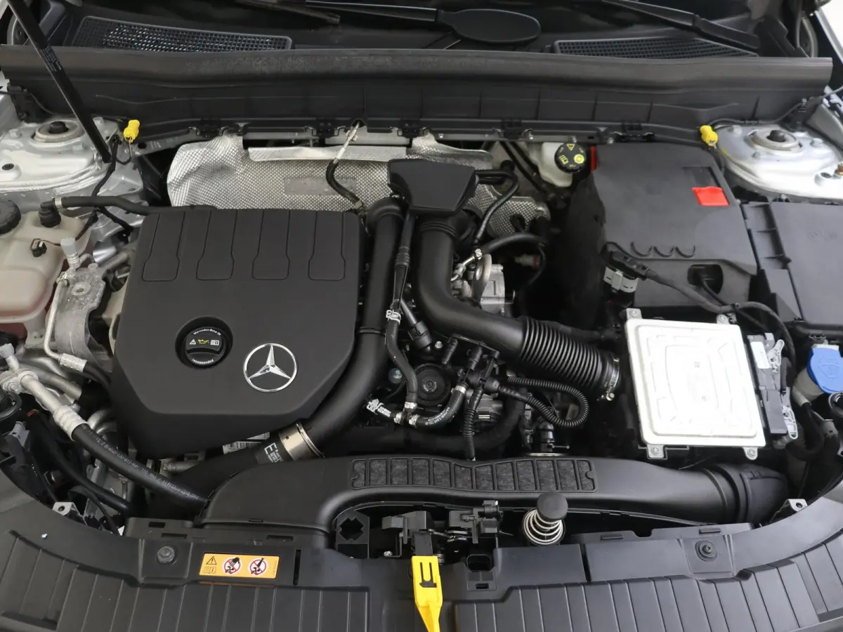 200 Premium Plus AMG Line / Panoramadak / Memorystoelen / Multibeam LED / Nightpakket / Advanced Sound