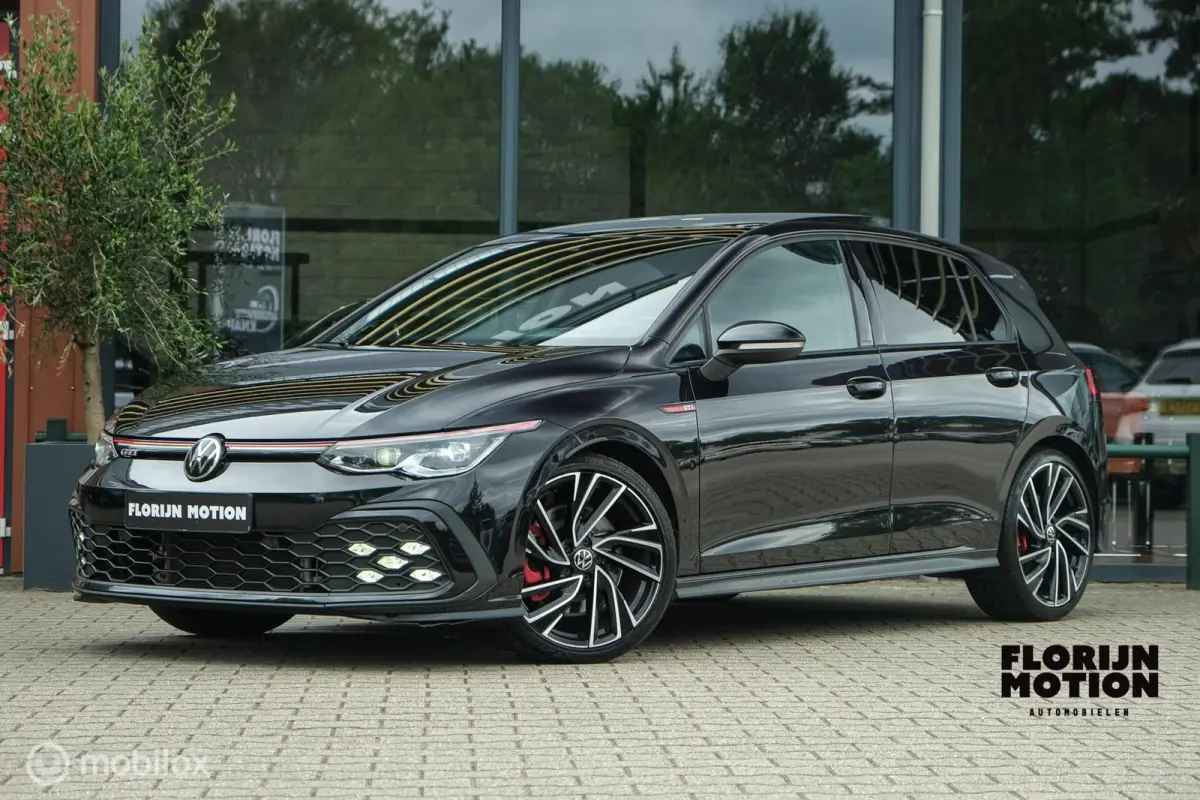 2.0 TSI GTI | Virtual | Harman Kardon | Schuifdak | IQ LEd | ACC | HUD | Memory | Stoelverwarming en ventilatie | Camera | Trekhaak | Stuurwielverw. | VOL!