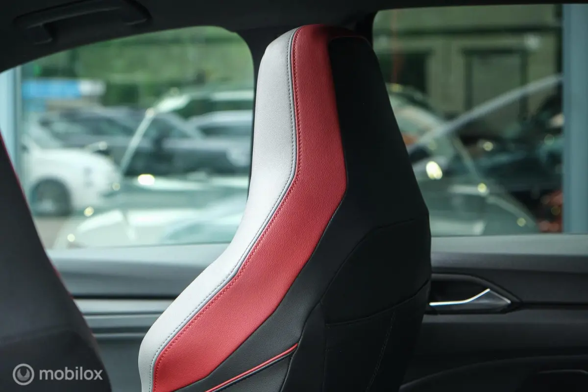 2.0 TSI GTI | Virtual | Harman Kardon | Schuifdak | IQ LEd | ACC | HUD | Memory | Stoelverwarming en ventilatie | Camera | Trekhaak | Stuurwielverw. | VOL!