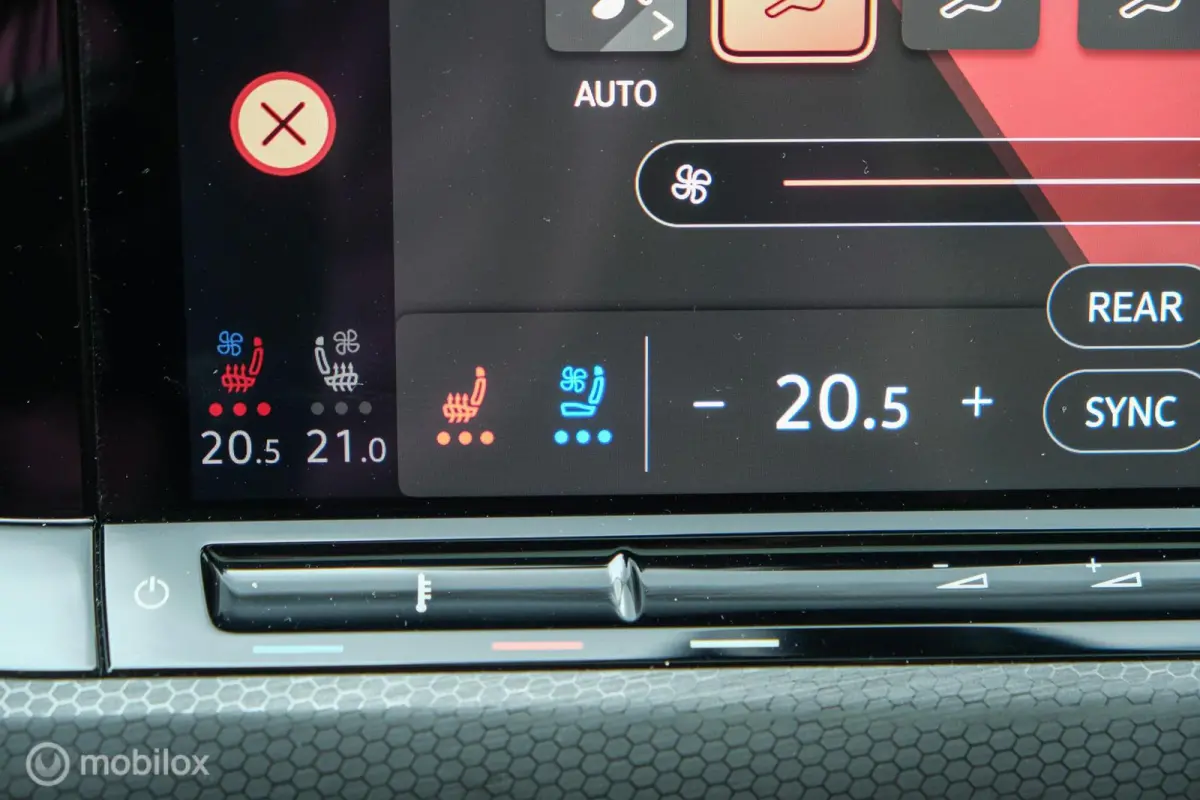 2.0 TSI GTI | Virtual | Harman Kardon | Schuifdak | IQ LEd | ACC | HUD | Memory | Stoelverwarming en ventilatie | Camera | Trekhaak | Stuurwielverw. | VOL!
