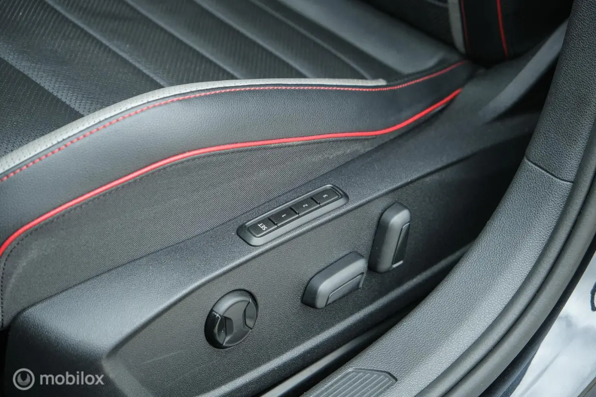 2.0 TSI GTI | Virtual | Harman Kardon | Schuifdak | IQ LEd | ACC | HUD | Memory | Stoelverwarming en ventilatie | Camera | Trekhaak | Stuurwielverw. | VOL!