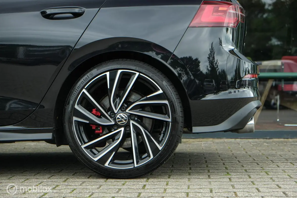 2.0 TSI GTI | Virtual | Harman Kardon | Schuifdak | IQ LEd | ACC | HUD | Memory | Stoelverwarming en ventilatie | Camera | Trekhaak | Stuurwielverw. | VOL!