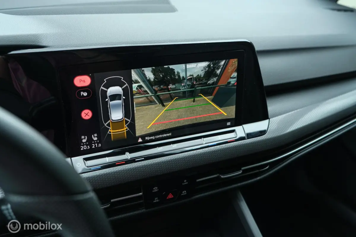 2.0 TSI GTI | Virtual | Harman Kardon | Schuifdak | IQ LEd | ACC | HUD | Memory | Stoelverwarming en ventilatie | Camera | Trekhaak | Stuurwielverw. | VOL!