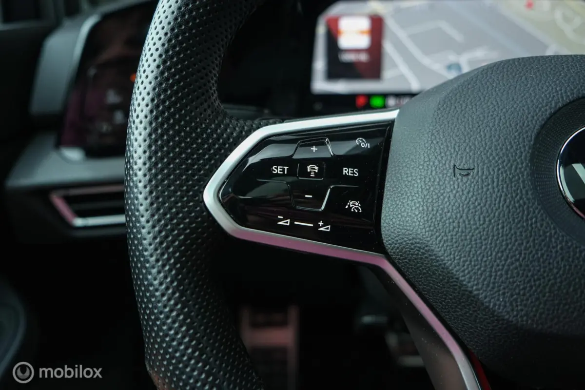 2.0 TSI GTI | Virtual | Harman Kardon | Schuifdak | IQ LEd | ACC | HUD | Memory | Stoelverwarming en ventilatie | Camera | Trekhaak | Stuurwielverw. | VOL!