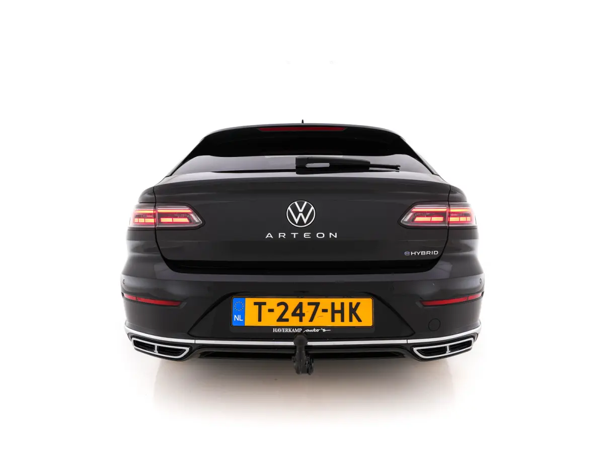 1.4 TSI eHybrid R-Line Business (Plug-in) {SoH-90%} (INCL-BTW) *PANO | LEATHER-ARTVELOURS | FULL-LED | CAMERA | ADAPTIVE-CRUISE | HEATED-SPORTSEATS | KEYLESS | NAVI-FULLMAP | PRIVACYGLASS | 