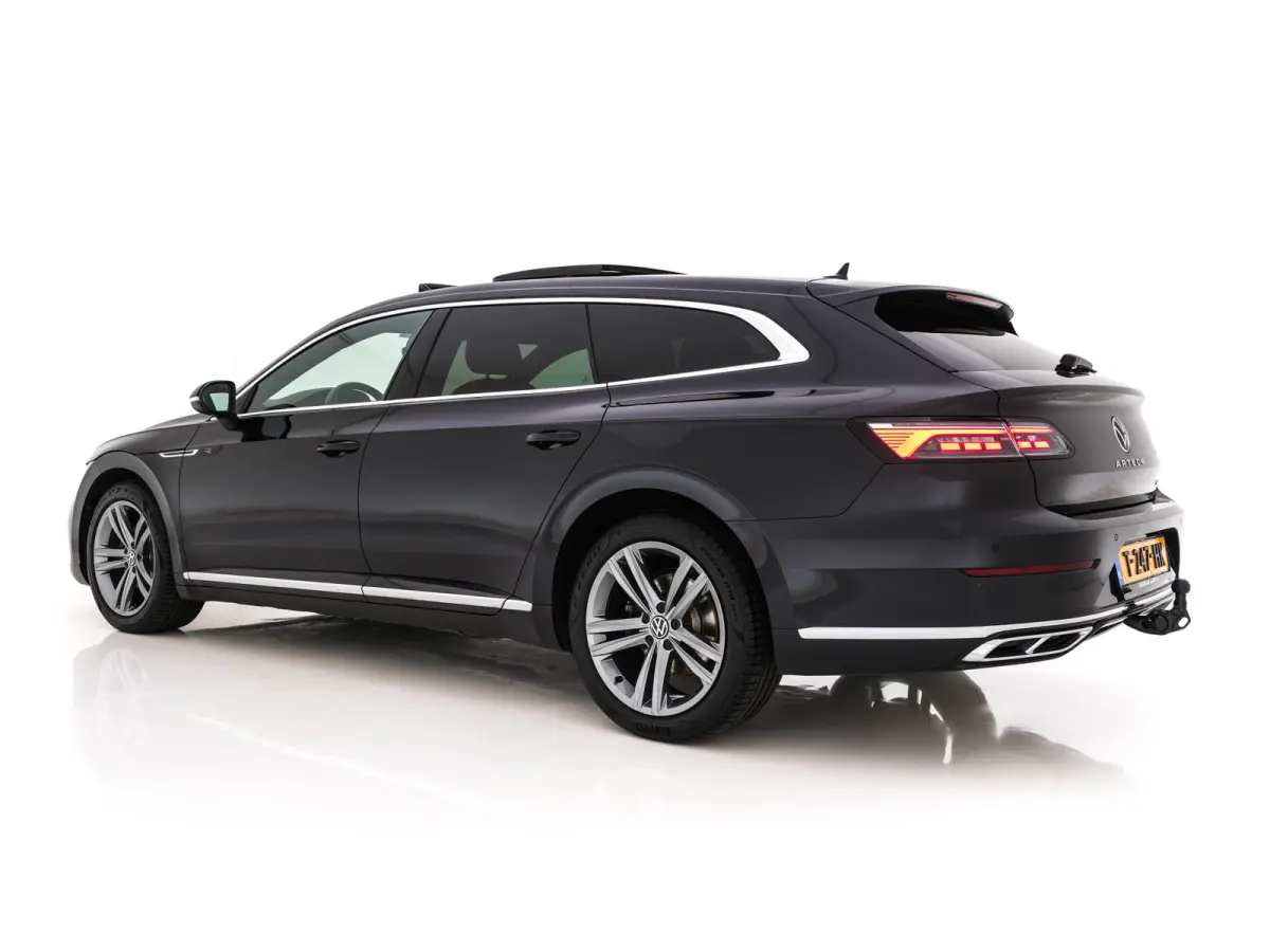 1.4 TSI eHybrid R-Line Business (Plug-in) {SoH-90%} (INCL-BTW) *PANO | LEATHER-ARTVELOURS | FULL-LED | CAMERA | ADAPTIVE-CRUISE | HEATED-SPORTSEATS | KEYLESS | NAVI-FULLMAP | PRIVACYGLASS | 