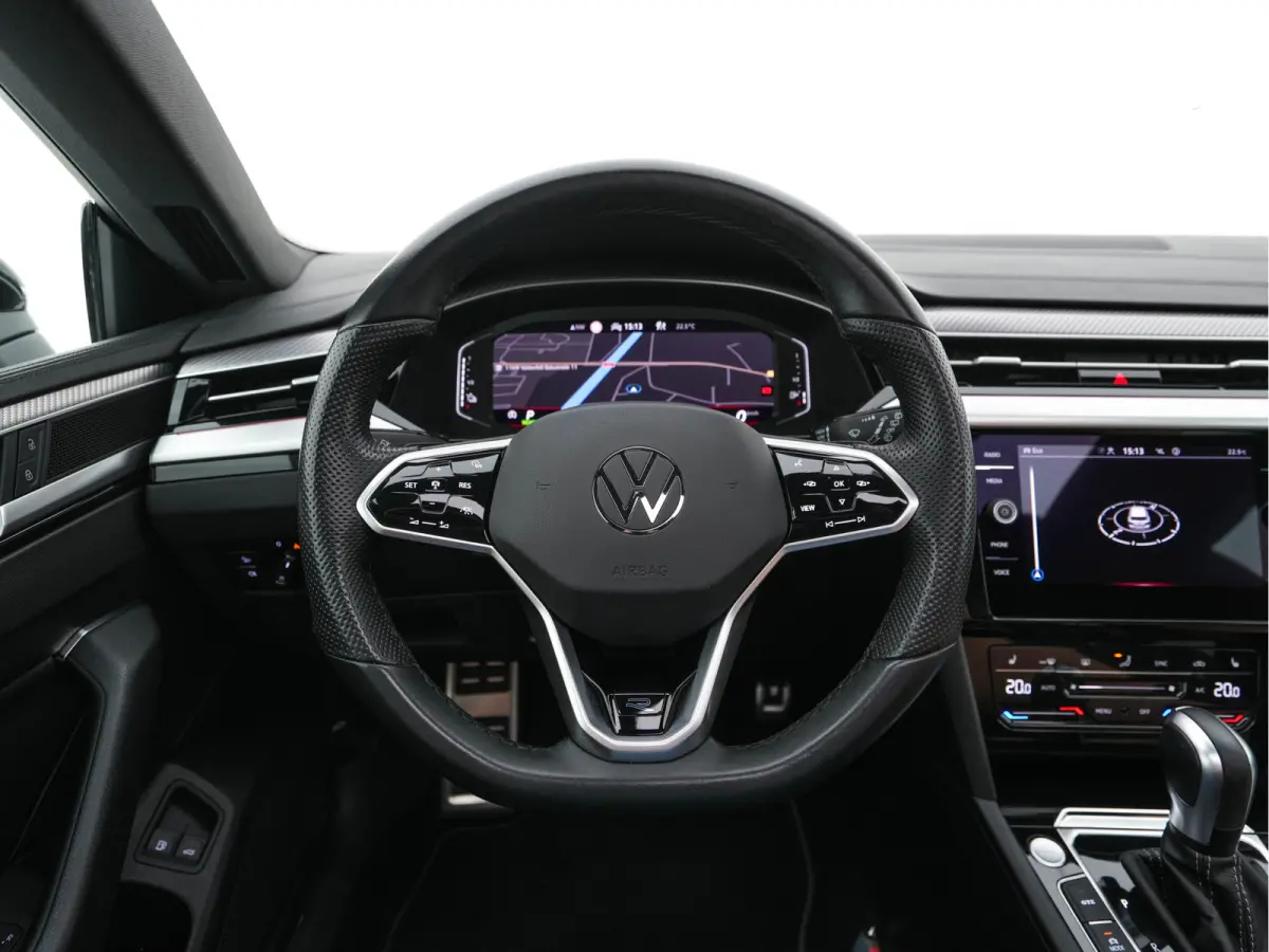 1.4 TSI eHybrid R-Line Business (Plug-in) {SoH-90%} (INCL-BTW) *PANO | LEATHER-ARTVELOURS | FULL-LED | CAMERA | ADAPTIVE-CRUISE | HEATED-SPORTSEATS | KEYLESS | NAVI-FULLMAP | PRIVACYGLASS | 