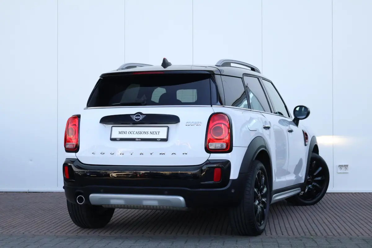 1.5 Cooper Chili | Comforttoegang | Yours Leder | Achteruitrijcamera | PDC | Visibility Package | Harman Kardon |