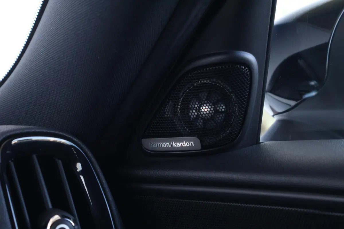 1.5 Cooper Chili | Comforttoegang | Yours Leder | Achteruitrijcamera | PDC | Visibility Package | Harman Kardon |