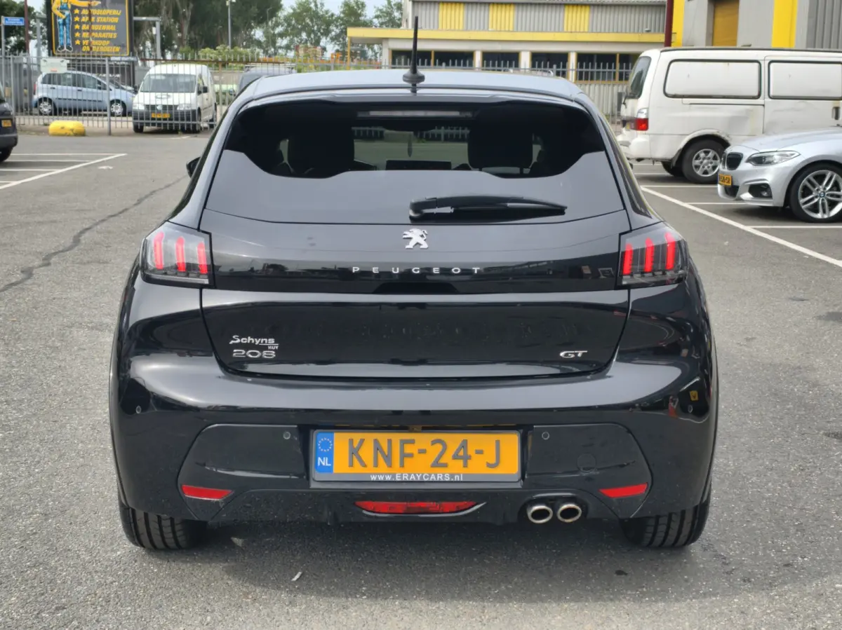 1.2 PureTech GT Pack\\AUTOMAAT\CAMERA\NAVI\CARPLY