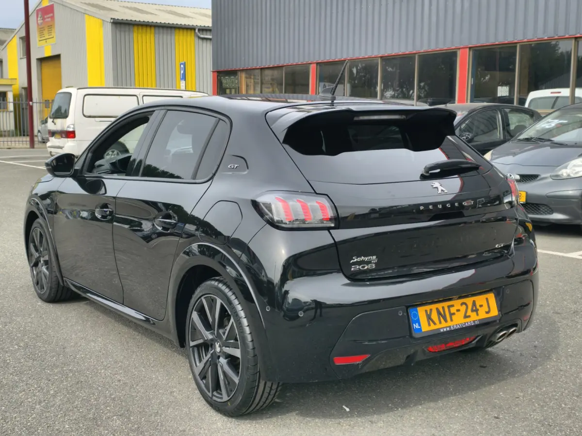 1.2 PureTech GT Pack\\AUTOMAAT\CAMERA\NAVI\CARPLY