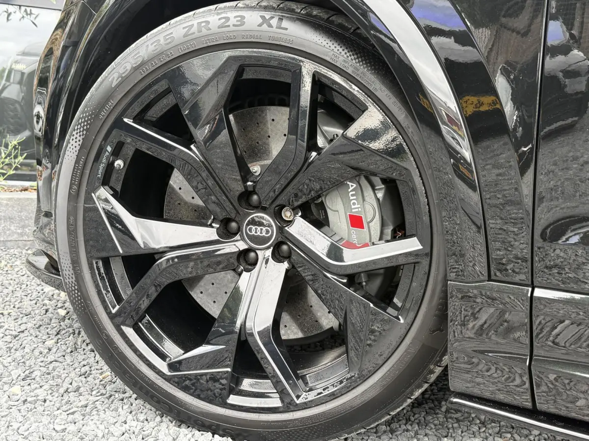 RS 4.0 TFSI RS Q8 quattro